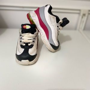Nike Air Max toddler 6